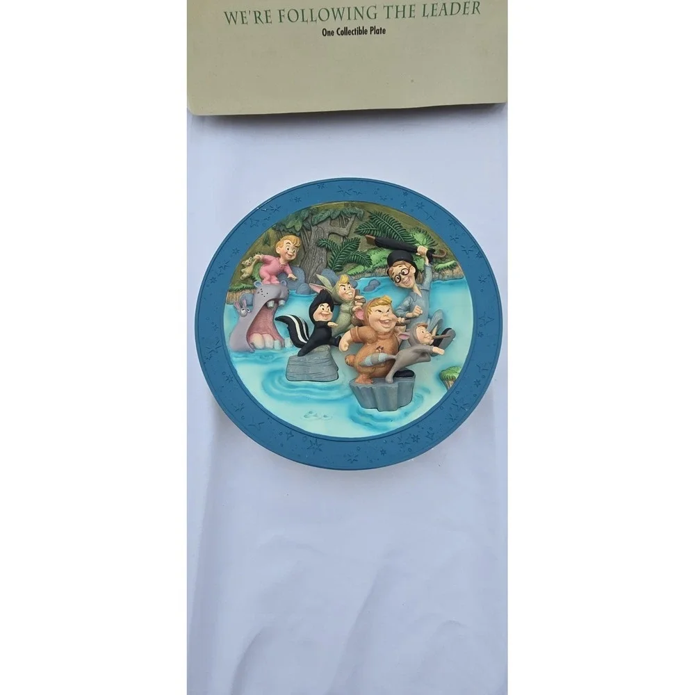 Peter Pans Disney 3D Relief Collectors Plate 
